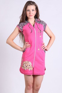 �����  �����