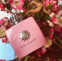 Amouage Blossom Love ������ 25% �� 31.05
