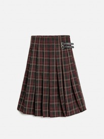 ����� �� 30.01 Acoola ���� ������� ��� ������� Daliya 20210180256 �������� �����