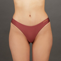 09.04  Alisee ����� ��������� ���. Simplicite de lux 850064 ��������� ����