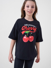 PlayToday �������� ����������� ��� �������: ������� (��������), ����� (�������) 