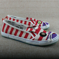   920,    7.5/ 38.5 7/38 8.5/ 40 8/ 39 9.5/ 41 9/ 4